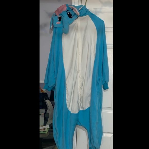 Size women's small elephant onesie/footie pajamas, loungewear, adult onesie - Picture 1 of 6